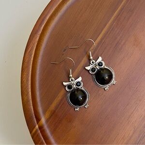 4/$15 Silver Black Owl Stones Drop Earrings